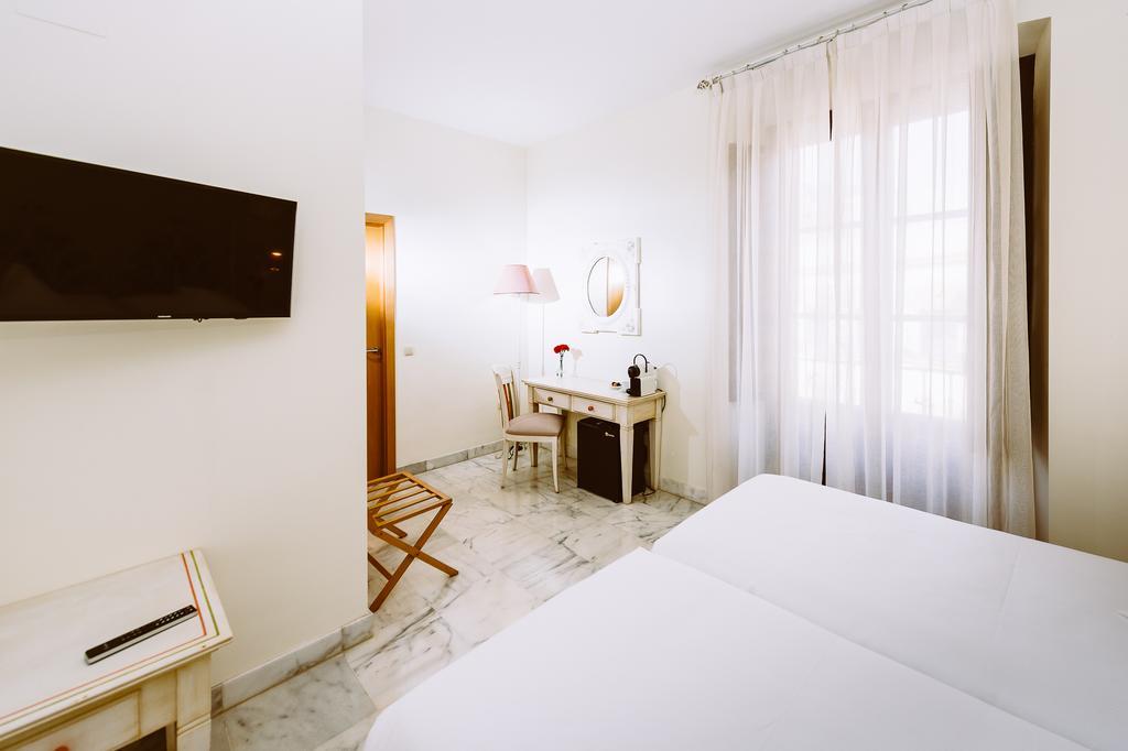Basic Hotel Dona Manuela Seville Exterior photo
